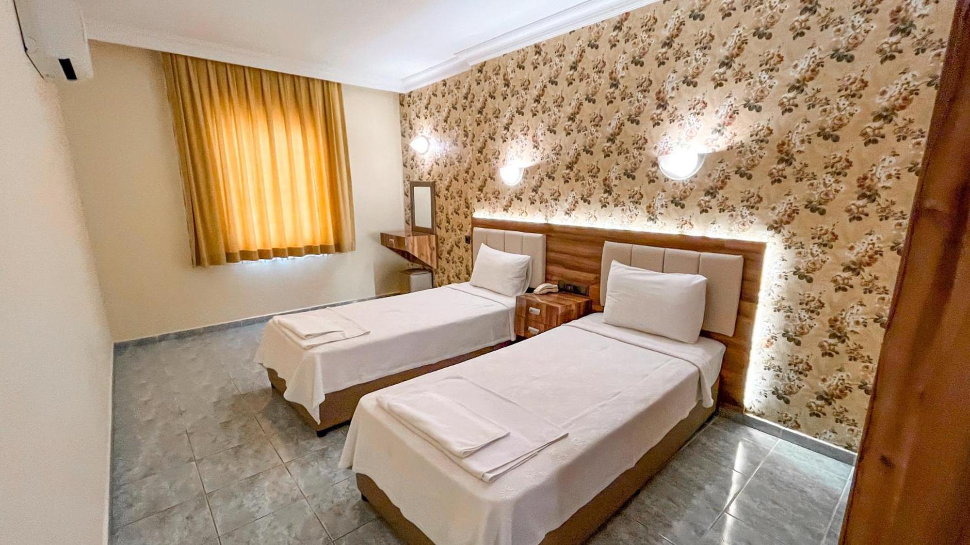 Ozlem 2 Apart Hotel Мармарис Екстериор снимка